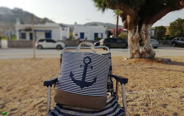 Καρεκλάκι για την παραλία